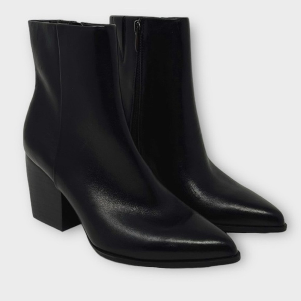 NEW!! Nordstrom Franka Genuine Leather Pointed Toe Bootie Black Size 6 - Picture 1 of 8